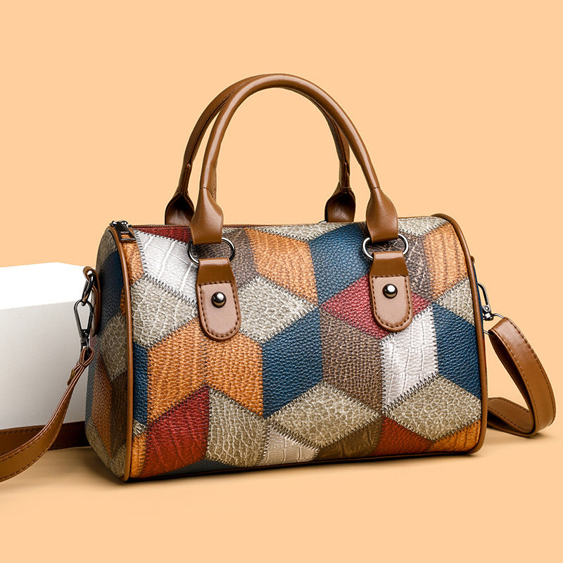 Sac bandoulière tendance à carreaux et motifs géométriques contrastés