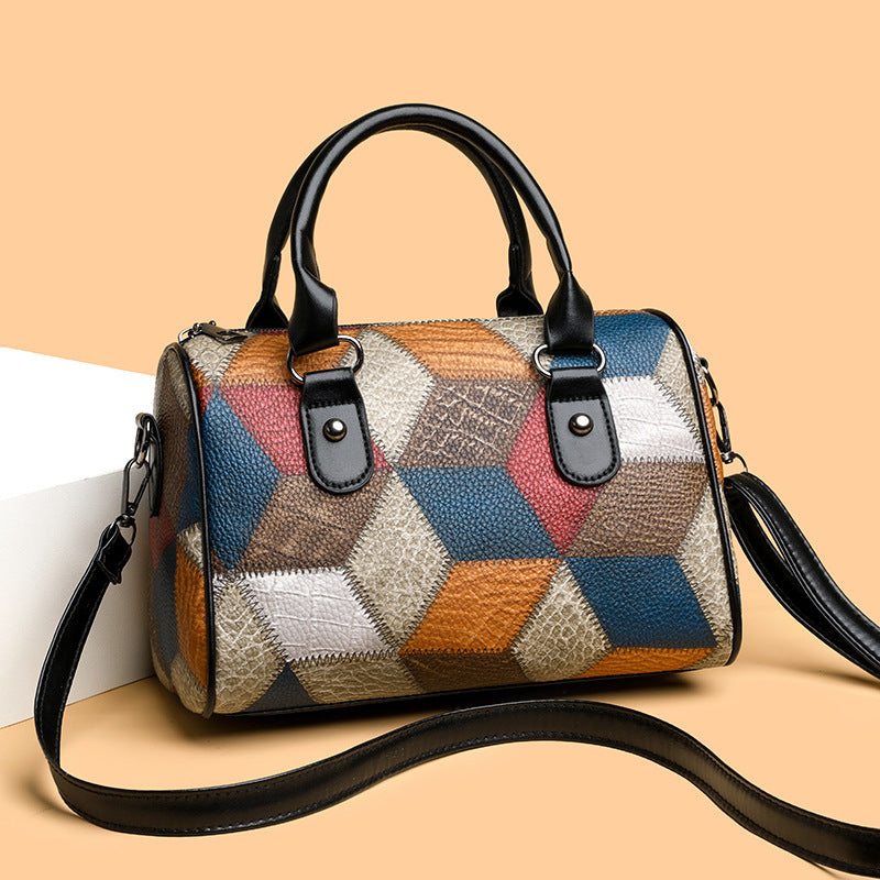 Sac bandoulière tendance à carreaux et motifs géométriques contrastés