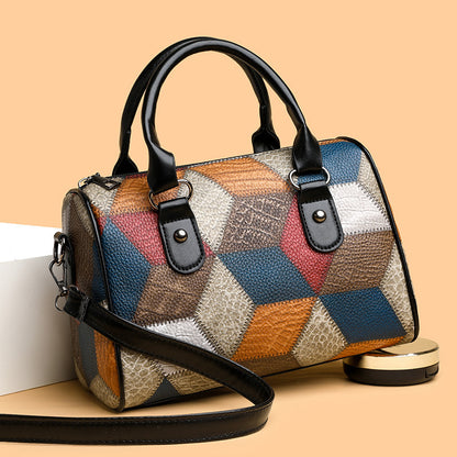 Sac bandoulière tendance à carreaux et motifs géométriques contrastés