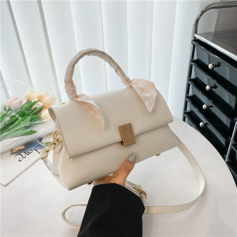 Sac à main simple et élégant pour les déplacements quotidiens