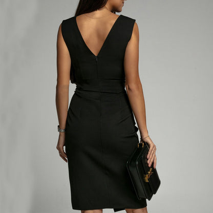 Robe moulante col V fendue