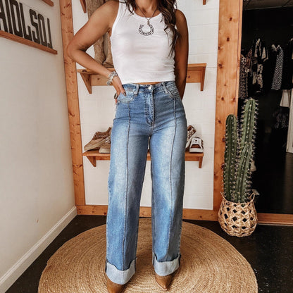 Jean droit délavé à taille mi-haute élastique